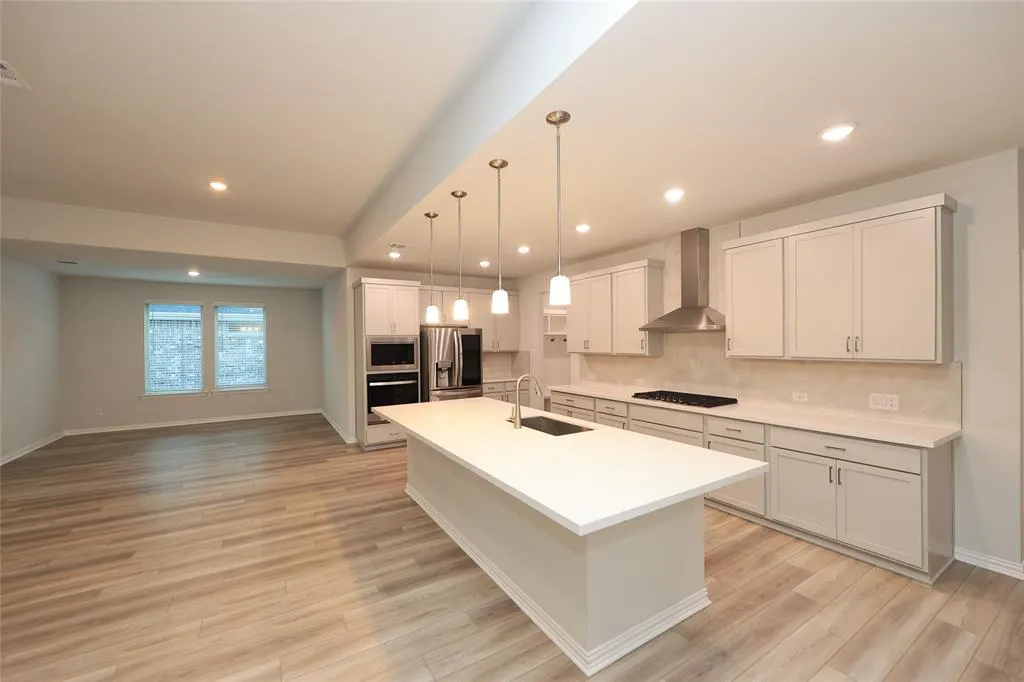 2305 Valencia Drive
