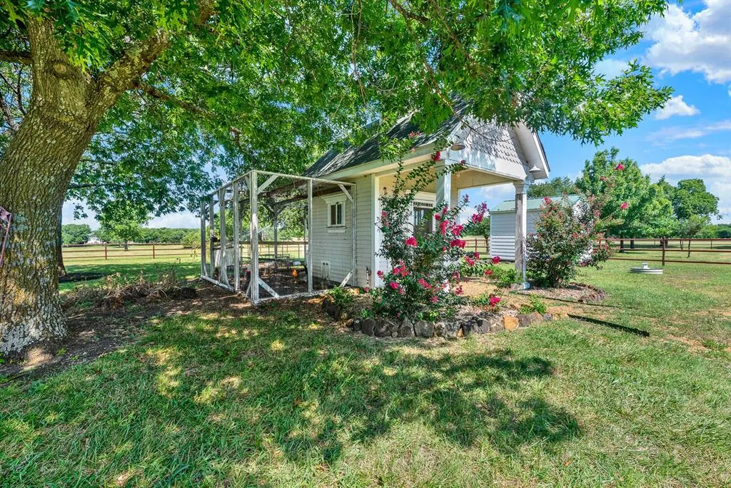 1425-1 Lone Star Road