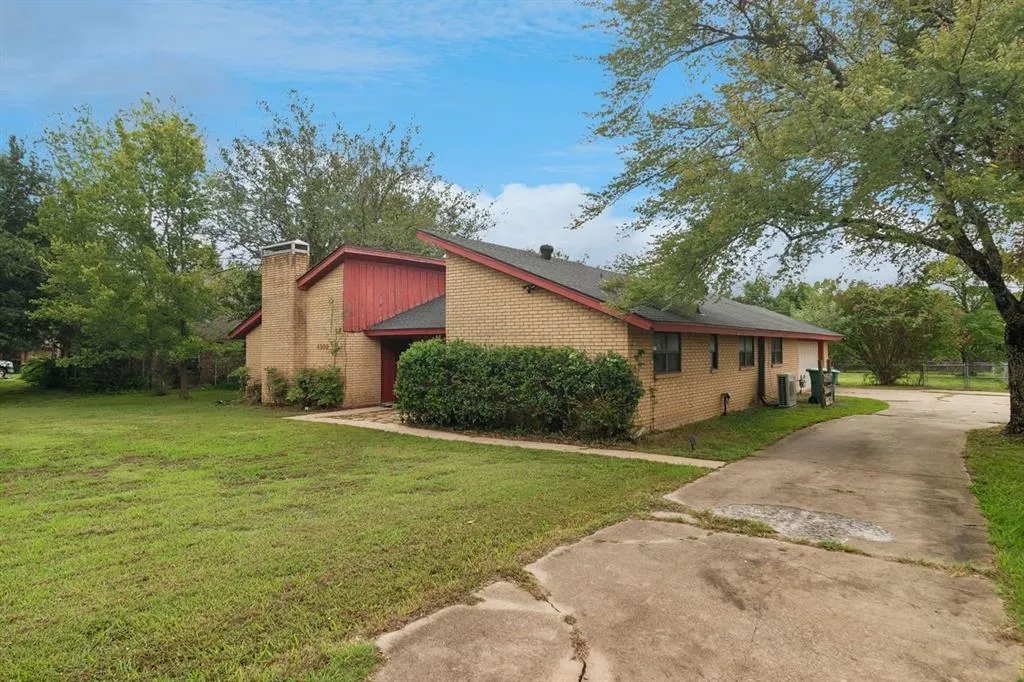 4500 Woodlawn Road