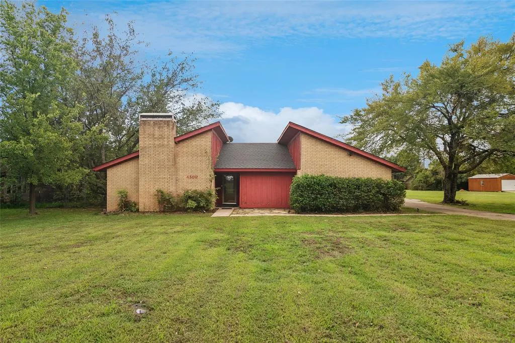 4500 Woodlawn Road