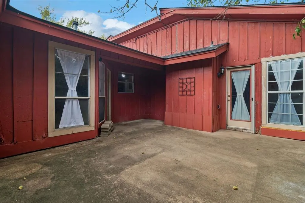 4500 Woodlawn Road