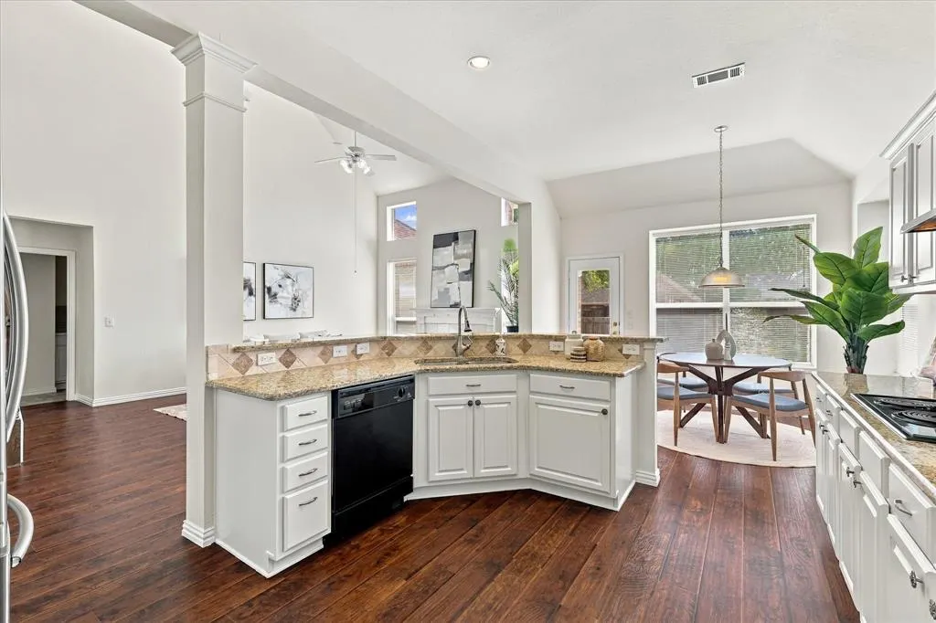 3316 Stone Glen Drive