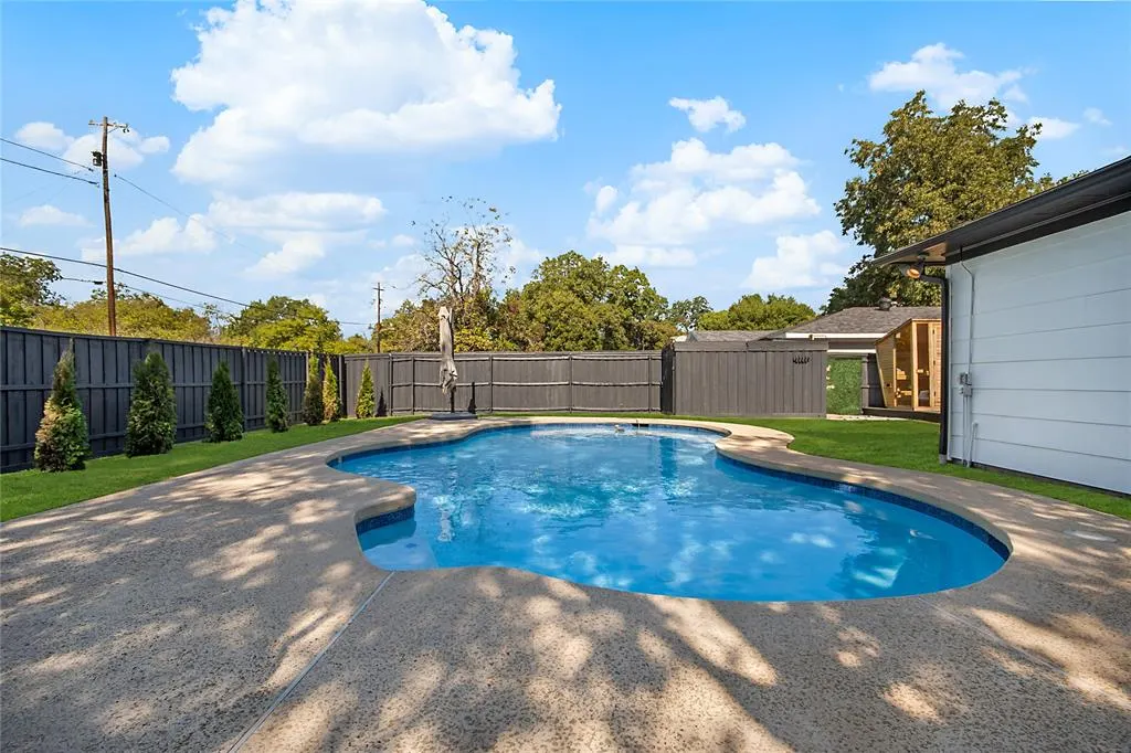 2144 Springhill Drive