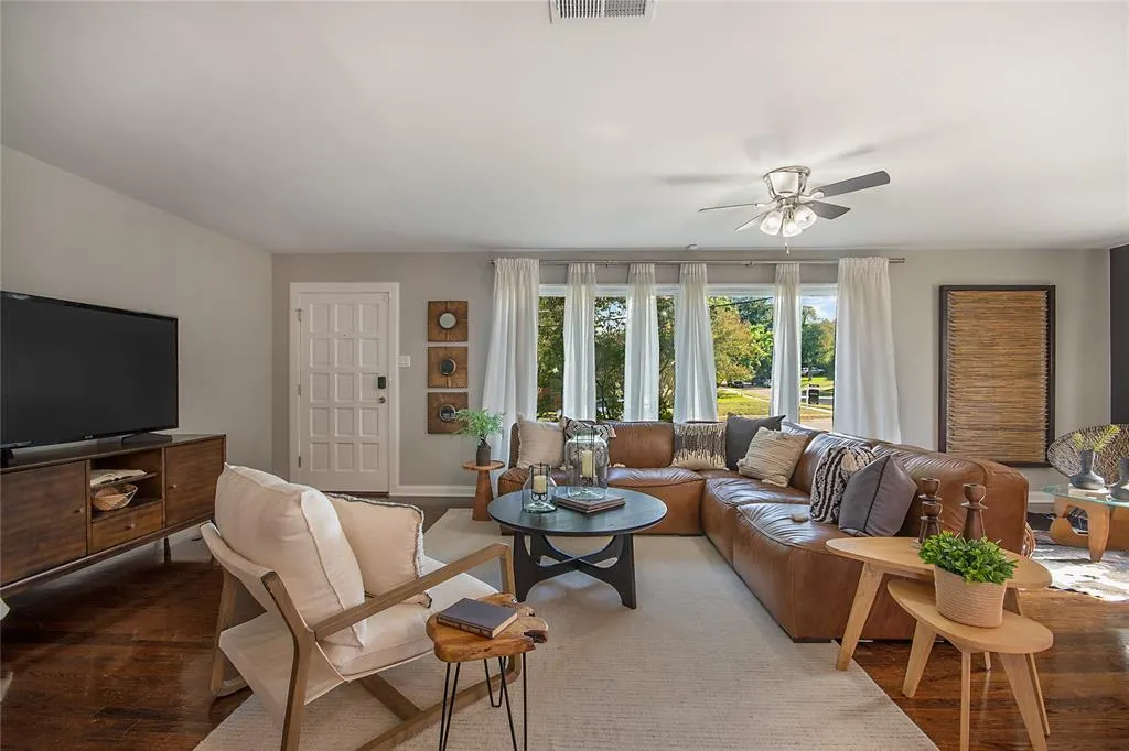 2144 Springhill Drive