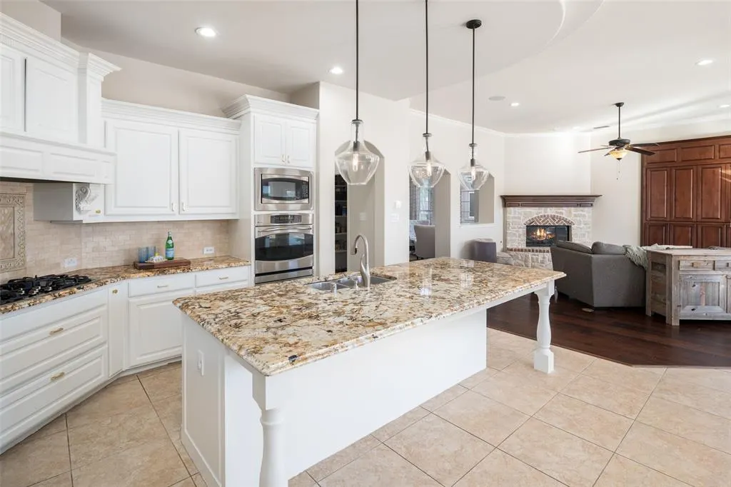 4463 Chevy Chase Lane