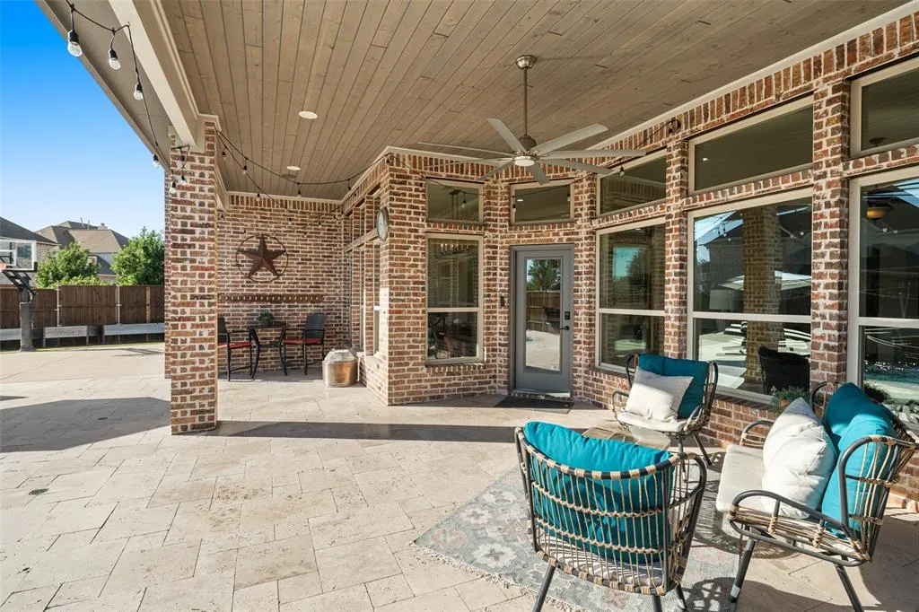 4463 Chevy Chase Lane