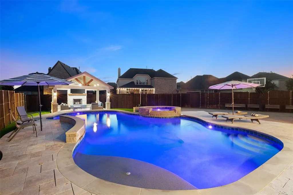 4463 Chevy Chase Lane