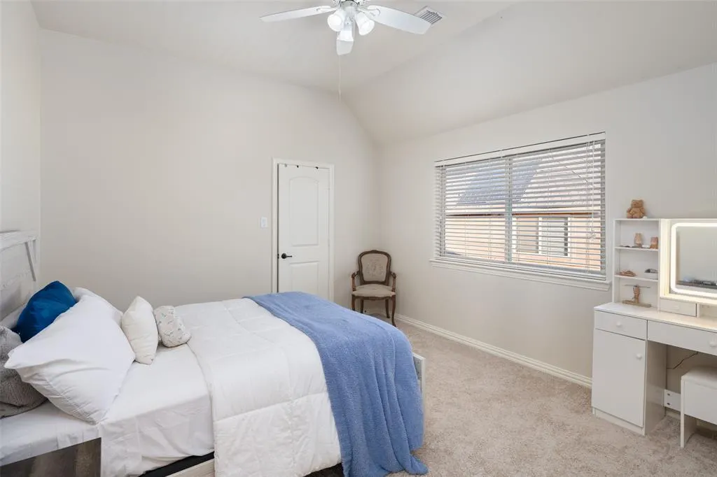 4463 Chevy Chase Lane
