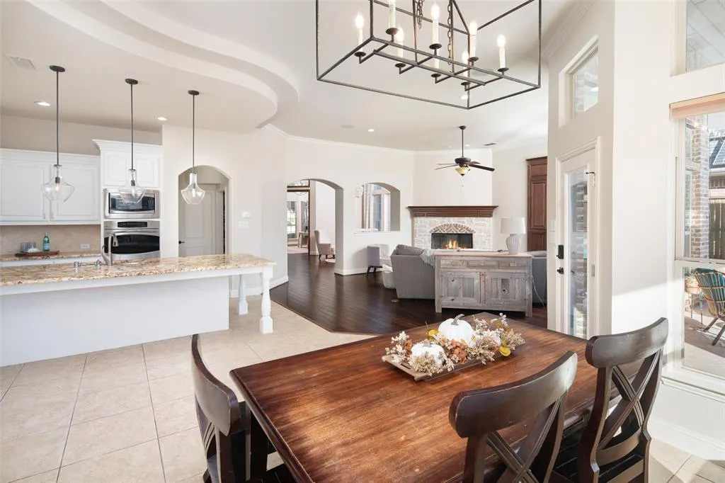 4463 Chevy Chase Lane