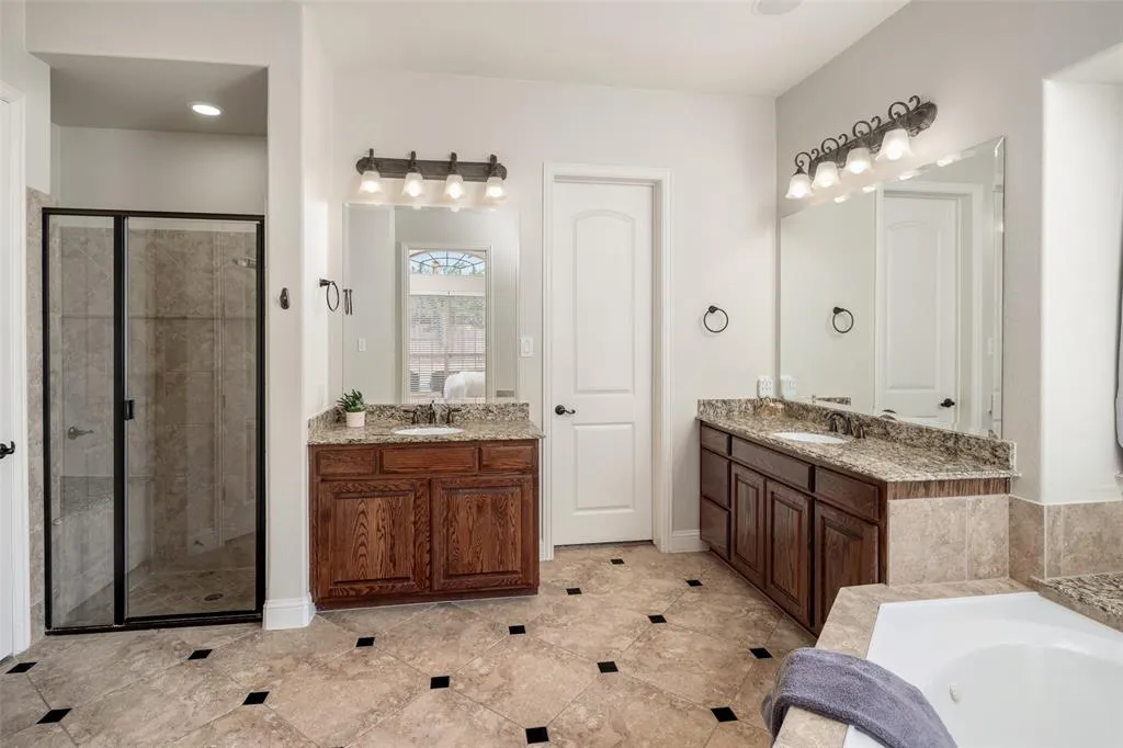 4463 Chevy Chase Lane