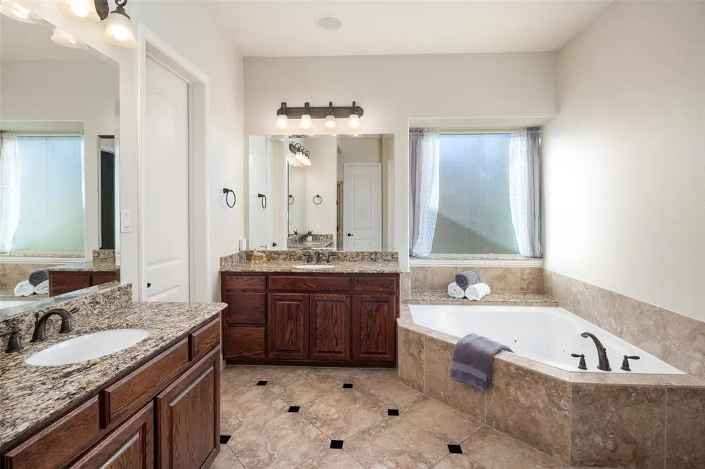 4463 Chevy Chase Lane