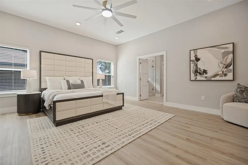 3129 Flowerdale Lane