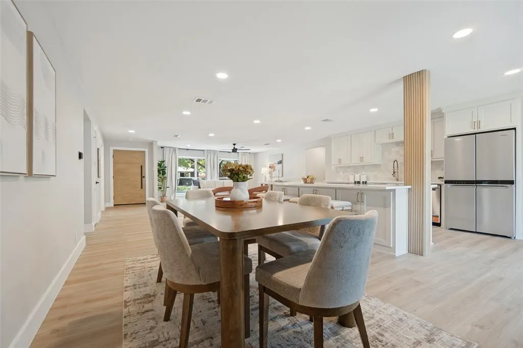 3129 Flowerdale Lane