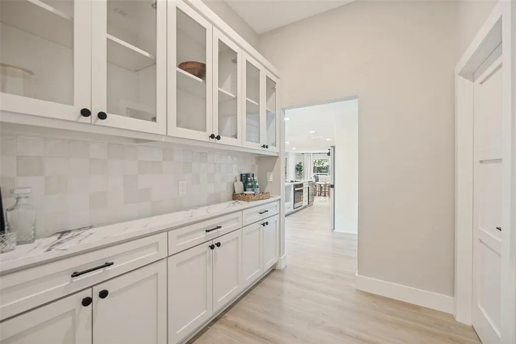 3129 Flowerdale Lane
