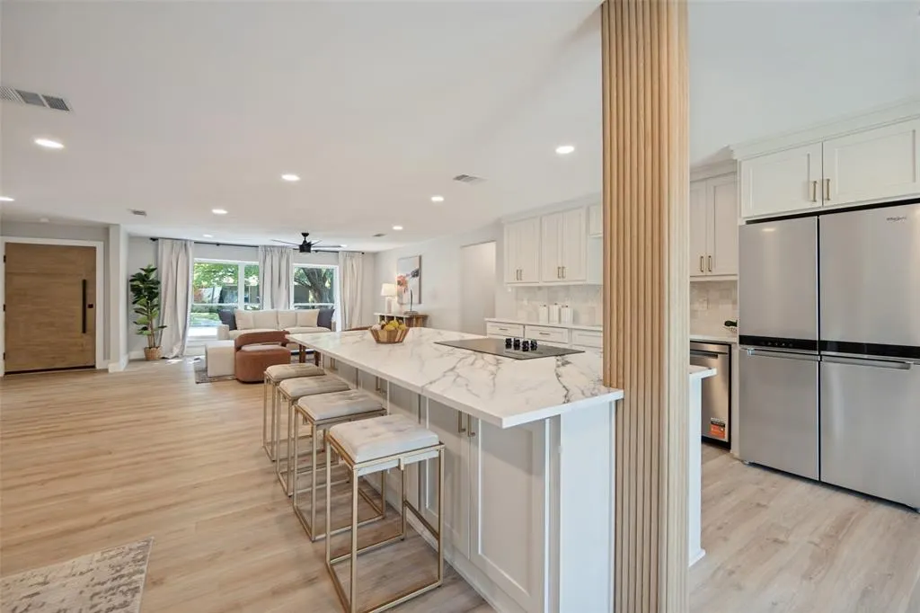 3129 Flowerdale Lane