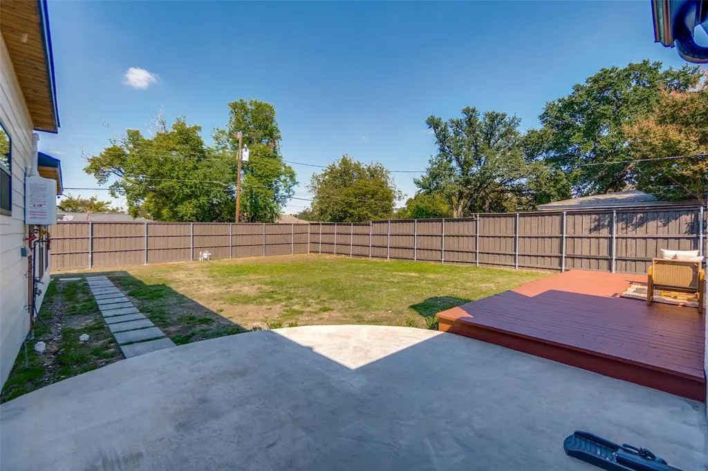 3129 Flowerdale Lane