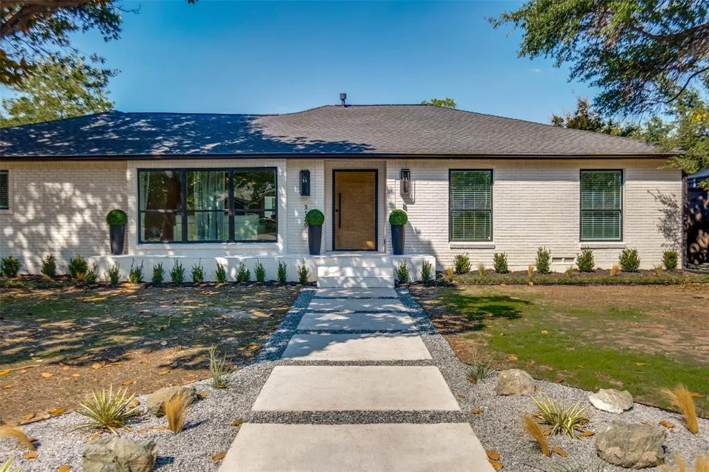 3129 Flowerdale Lane