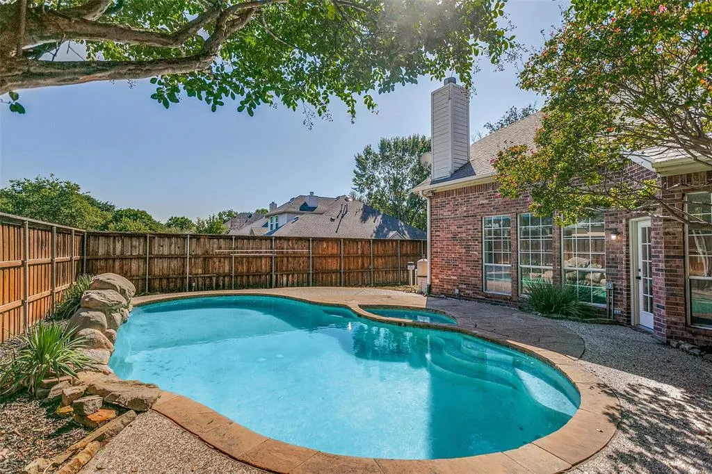 101 Fontana Court