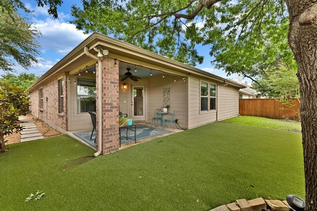 3921 Pitchstone Drive
