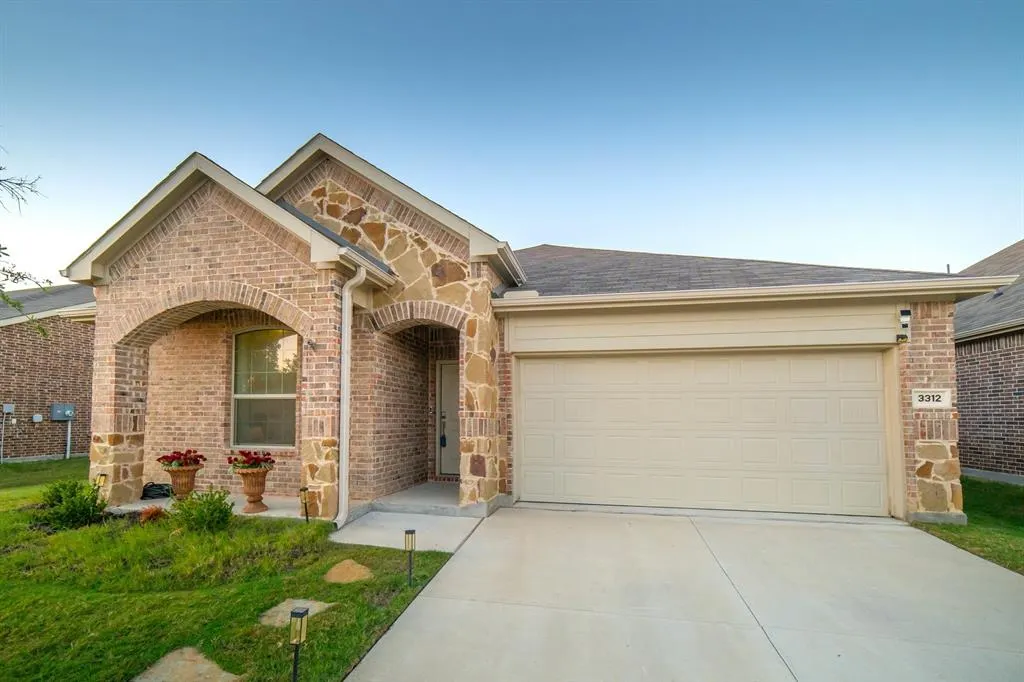 3312 Swift Fox Way
