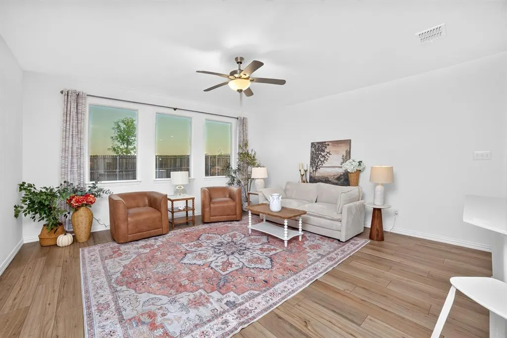 3312 Swift Fox Way