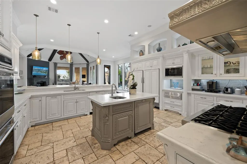 6300 Caroline Drive