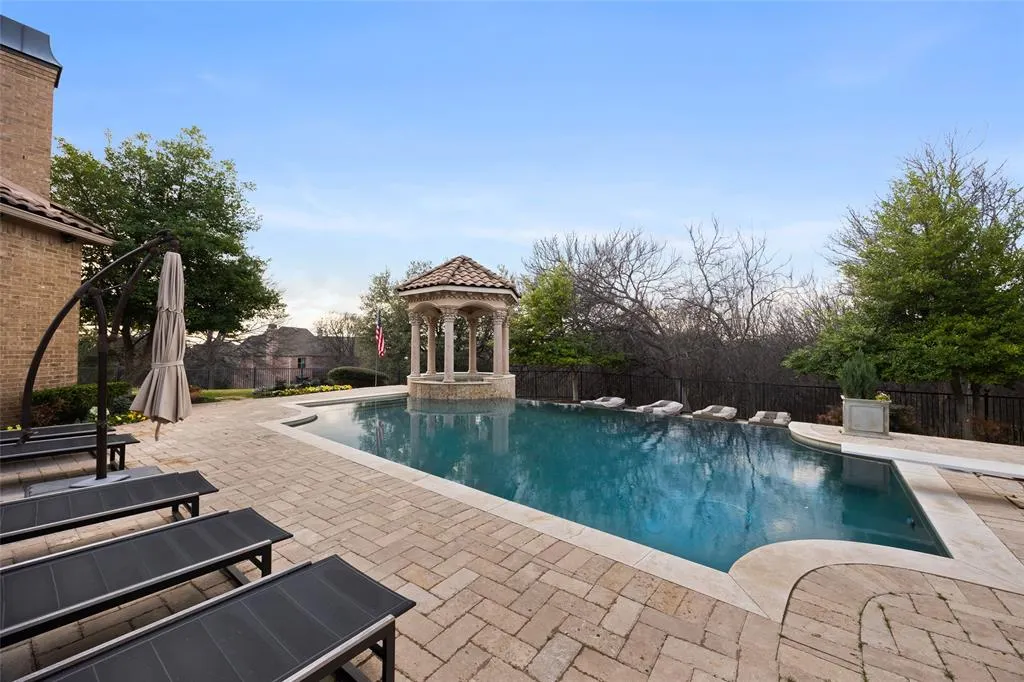 6300 Caroline Drive