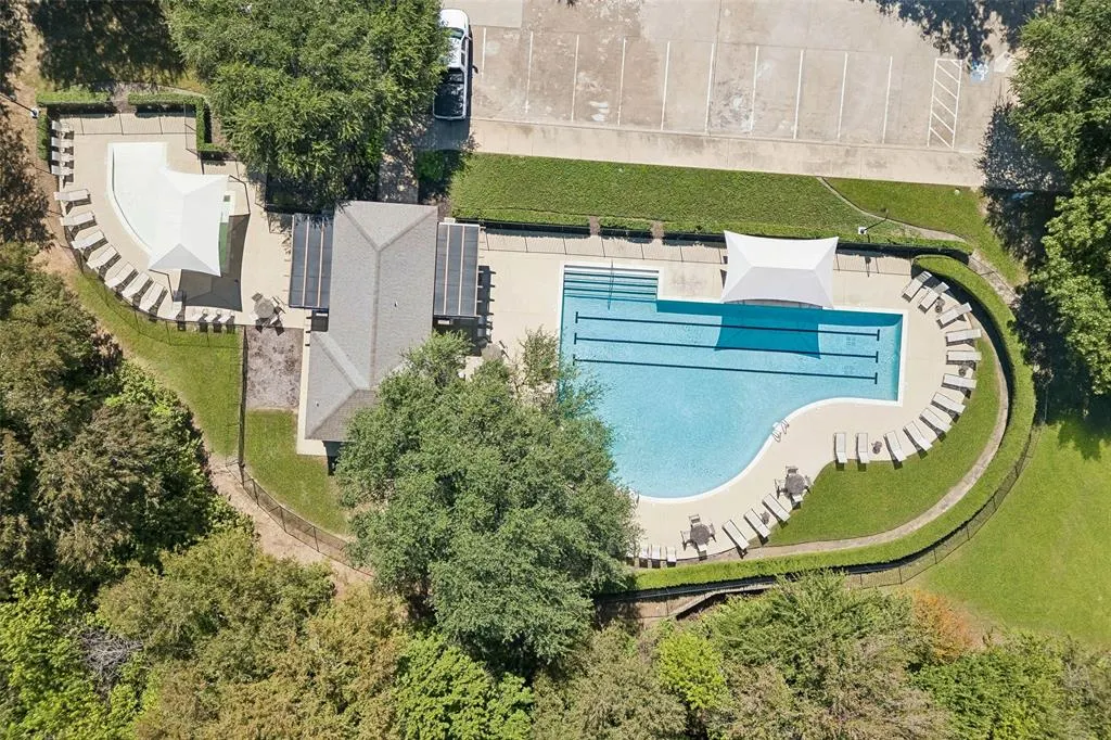 5421 Pebble Court