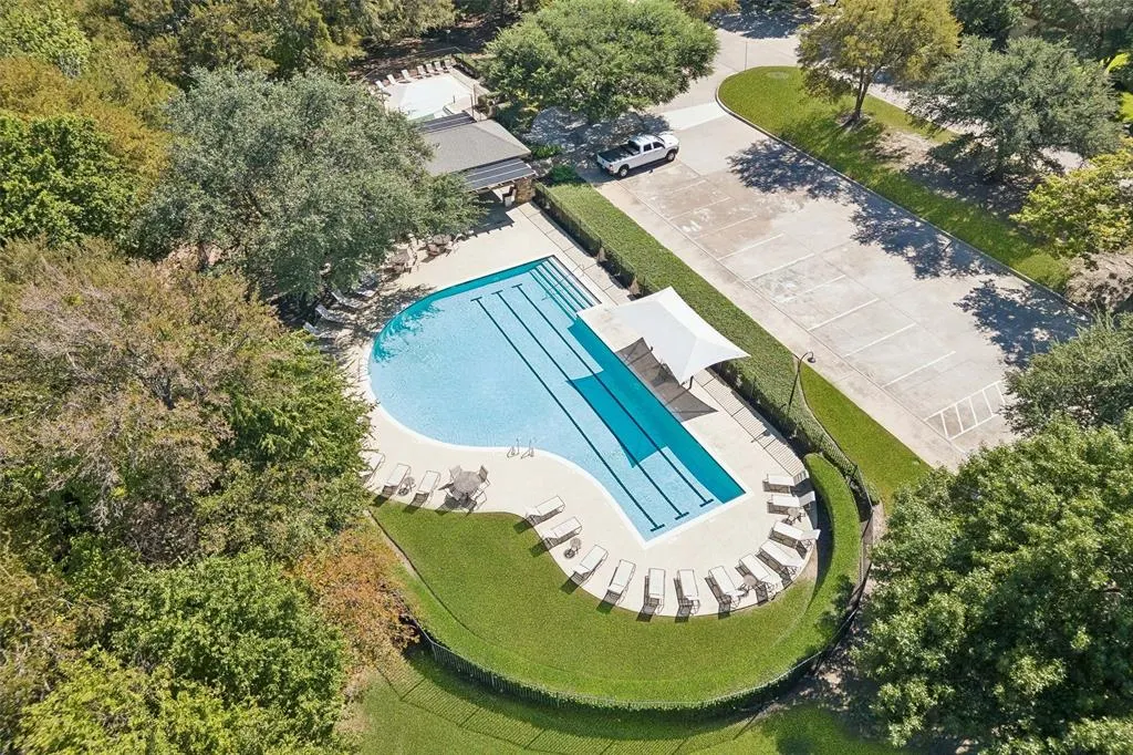 5421 Pebble Court