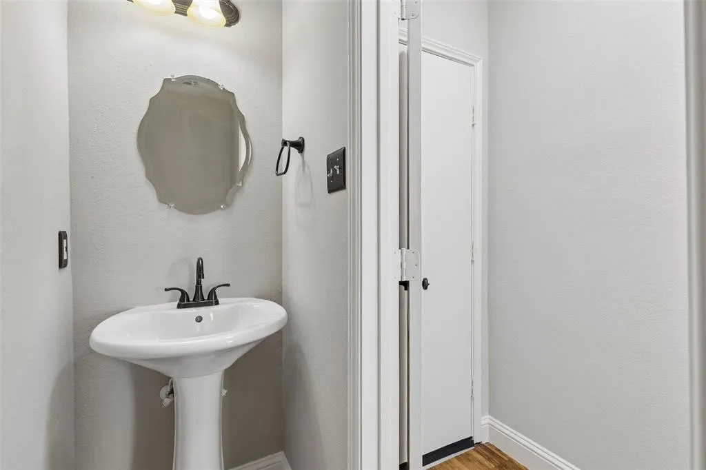 5421 Pebble Court