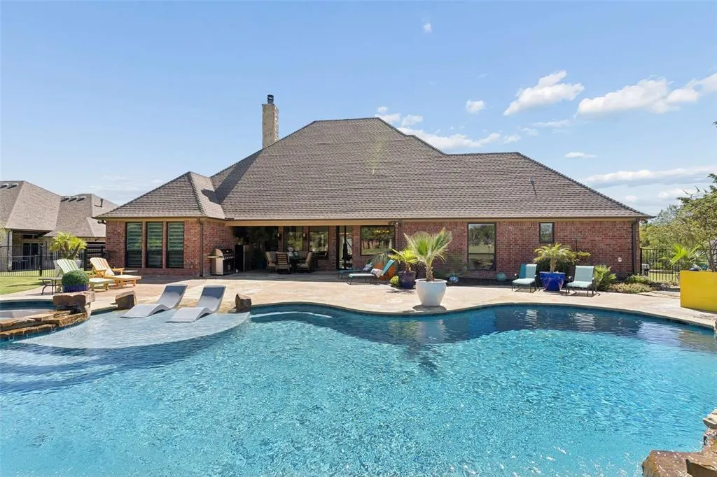 4613 Lake Breeze Drive