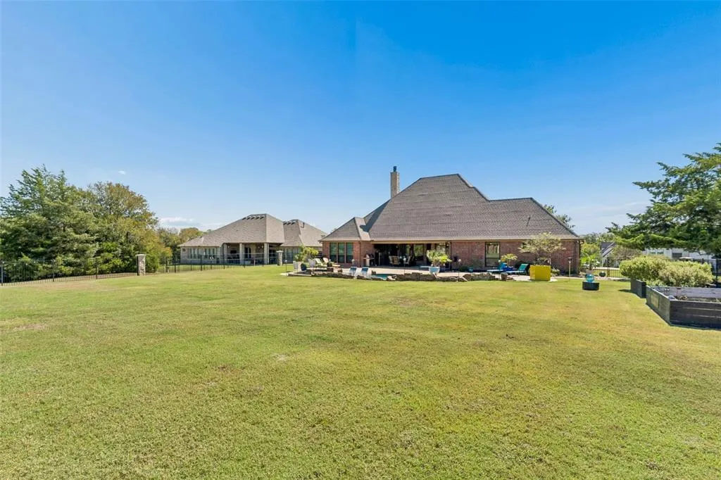 4613 Lake Breeze Drive