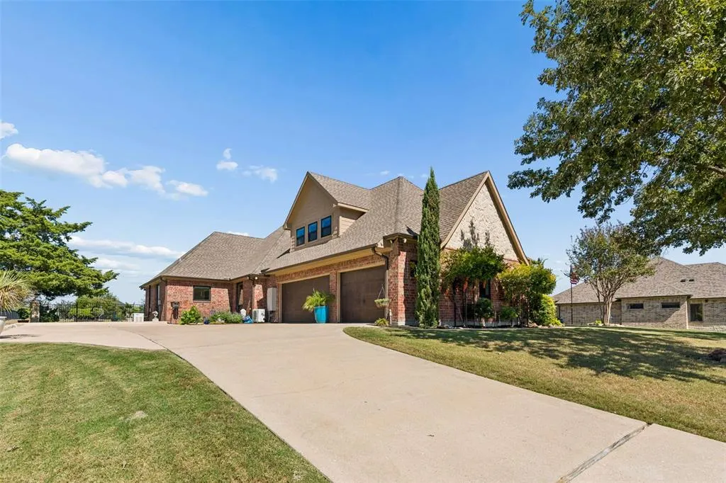 4613 Lake Breeze Drive