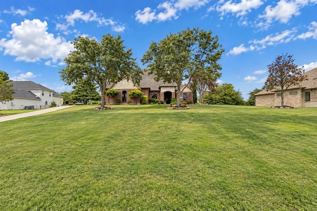 4613 Lake Breeze Drive