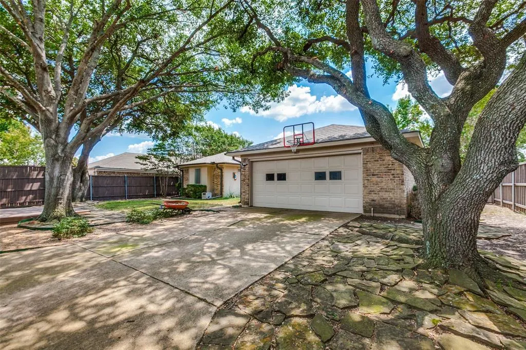 1409 Concord Drive