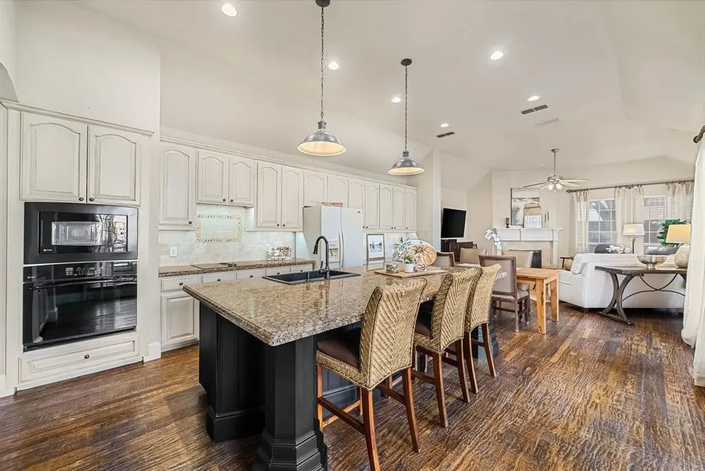 2100 Fleming Drive