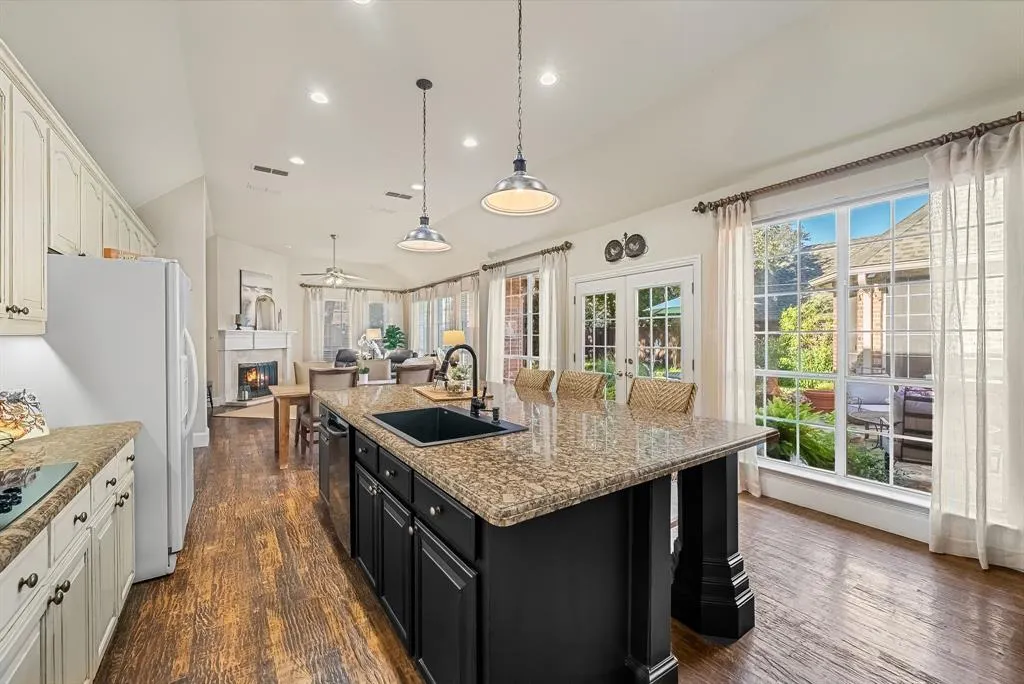 2100 Fleming Drive