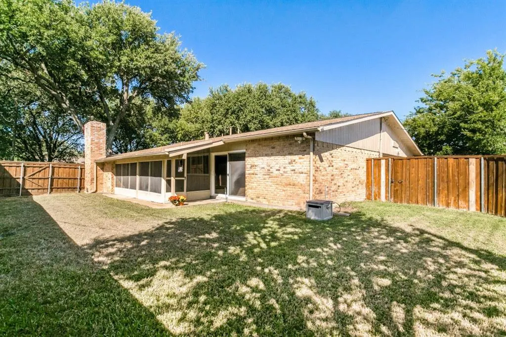 3320 Garner Lane