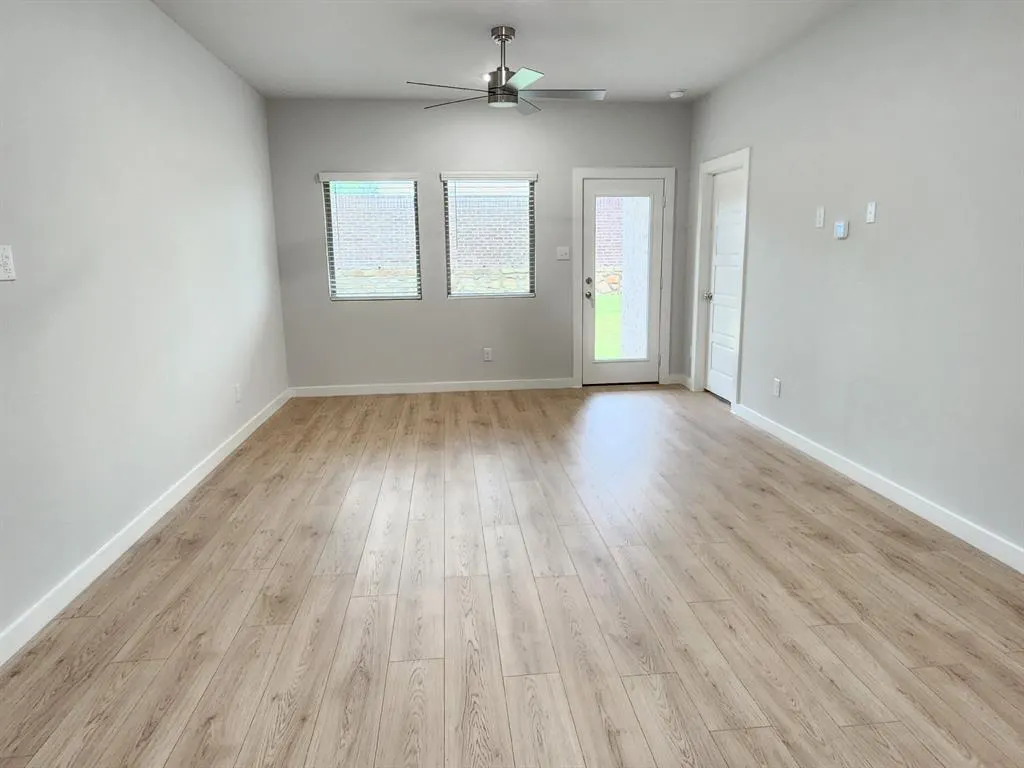 3405 High Valley Drive