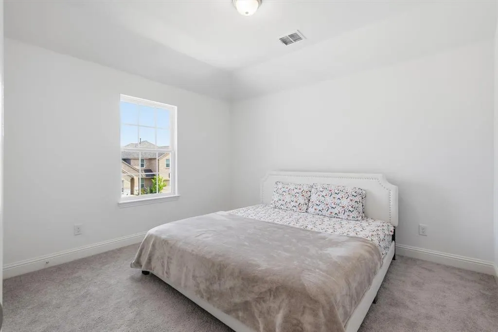 3305 Morris Lane