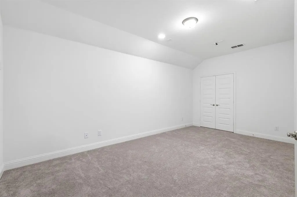 3305 Morris Lane