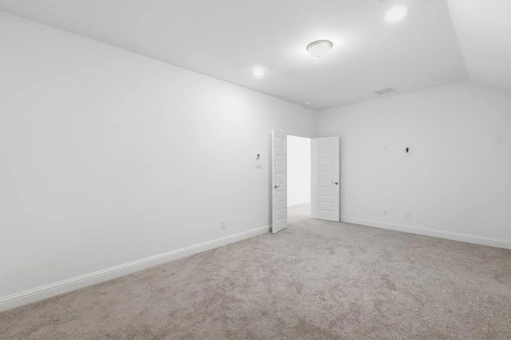 3305 Morris Lane