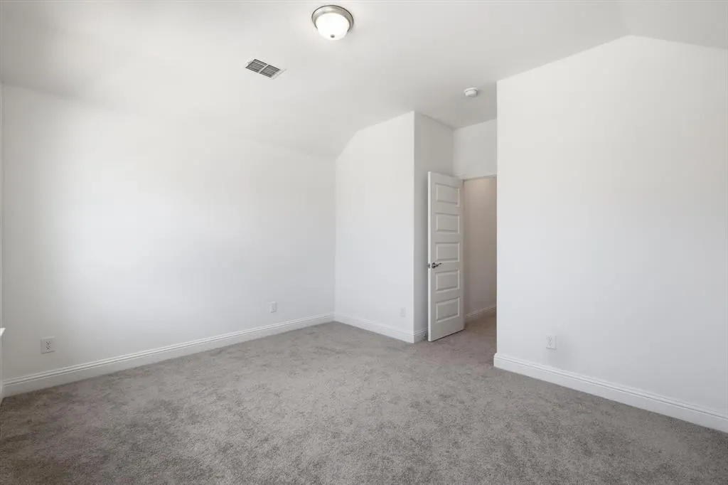 3305 Morris Lane