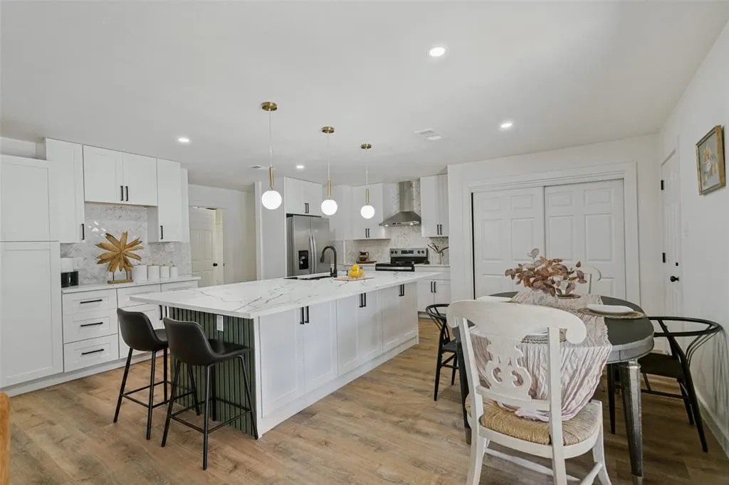 2704 Parkhaven Drive