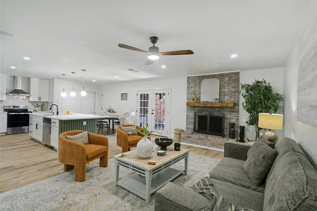 2704 Parkhaven Drive