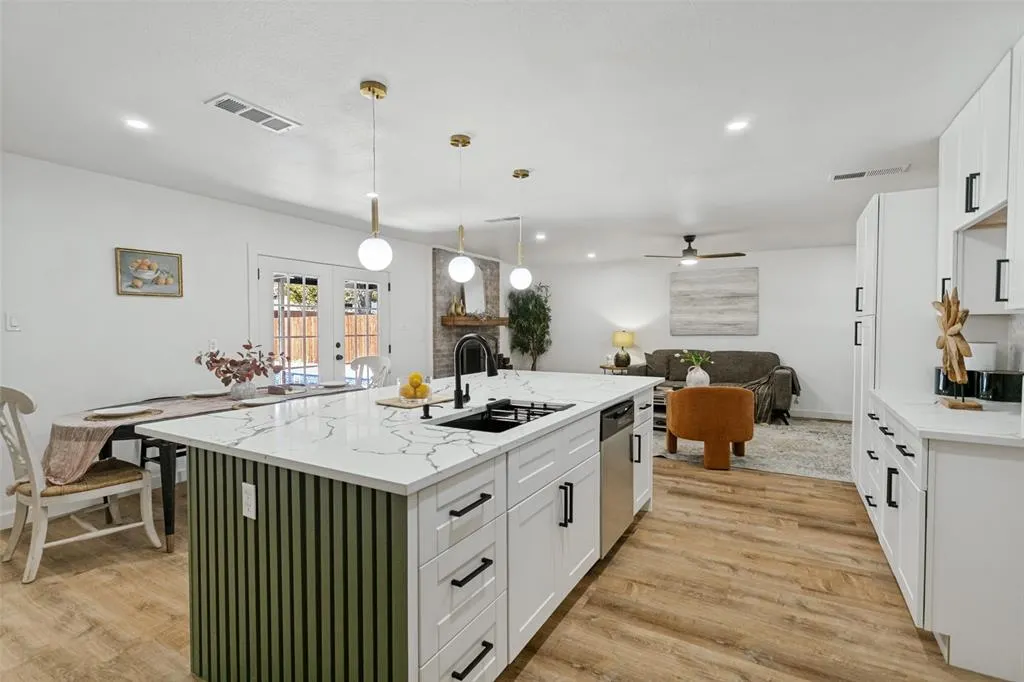 2704 Parkhaven Drive