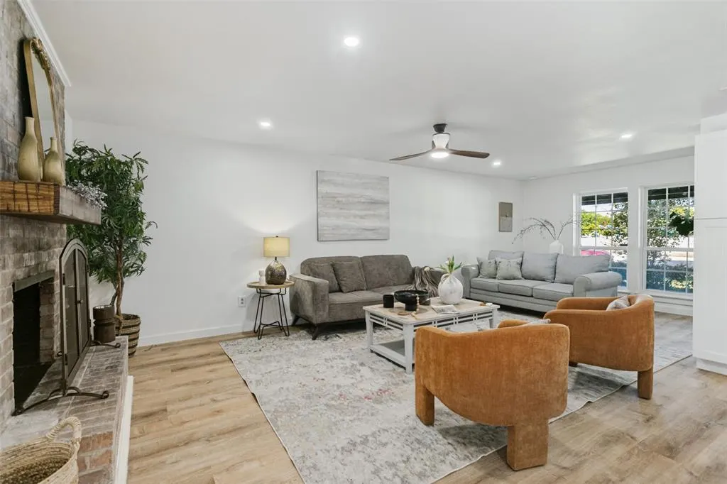 2704 Parkhaven Drive