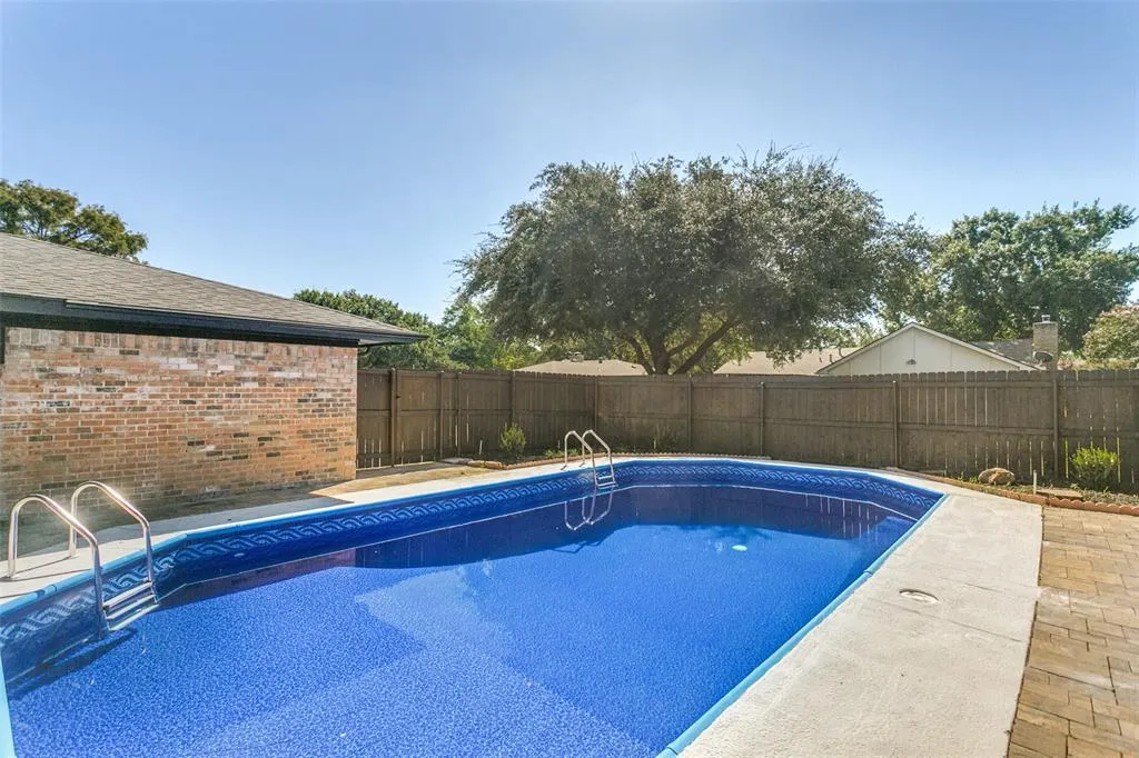 2704 Parkhaven Drive