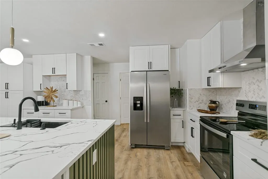 2704 Parkhaven Drive