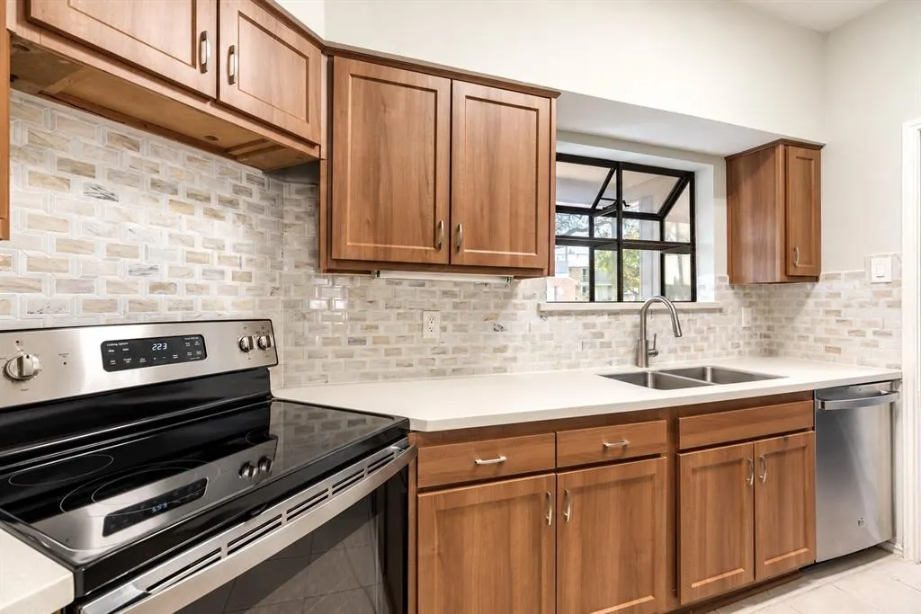 3101 Townbluff Drive #1013